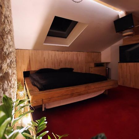 Hostel Les Cordees Liees Albi Exteriör bild