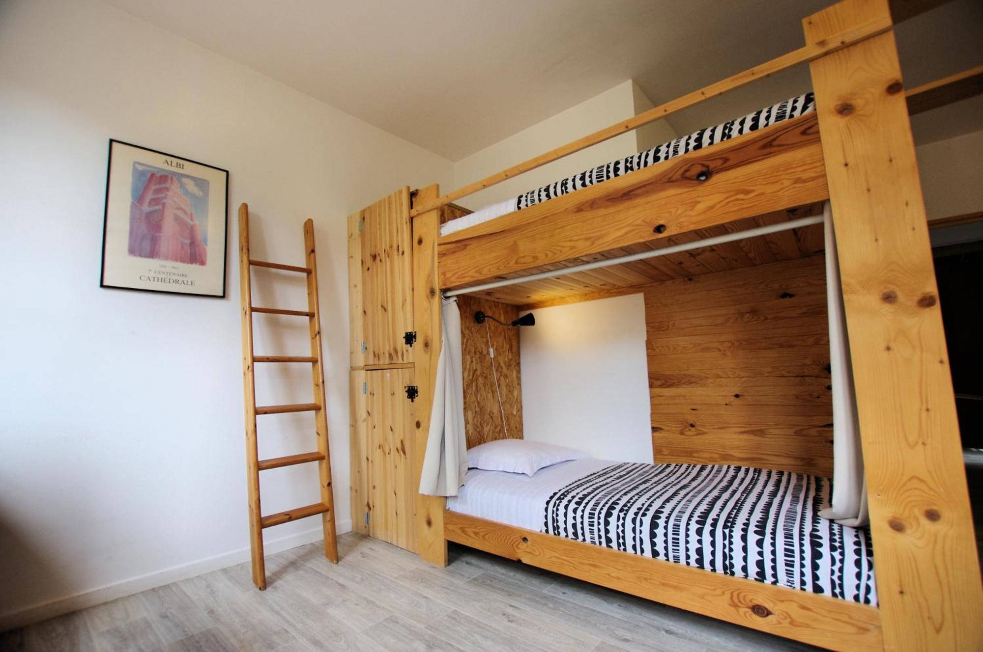 Hostel Les Cordees Liees Albi Exteriör bild